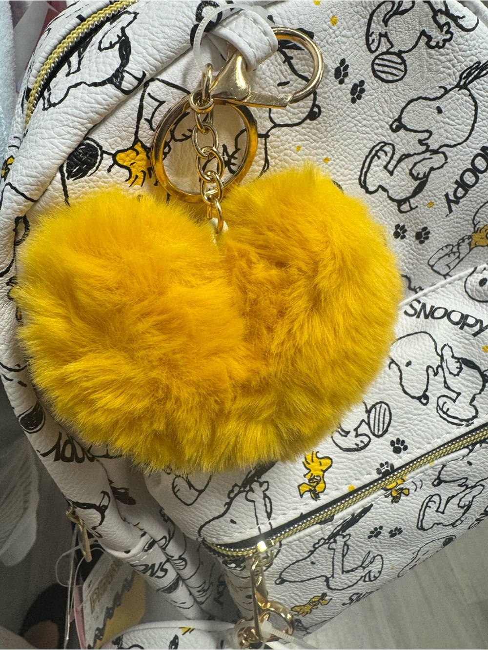 NWT Kids Backpack with Yellow Heart Pom Keychain - Picture 7 of 7